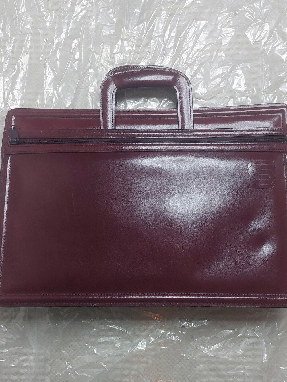 NWOT Cherry Leather Laptop Breifcase!